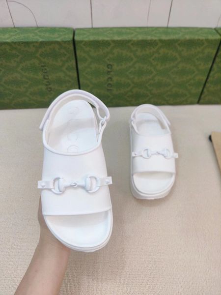 european sandal classic luxury style women's slippers, sandals ,beach sandals leather, flat-soled slippers, rubber bottom, more colos l, Black
european sandal classic luxury style women's slippers, sandals ,beach sandals leather, flat-soled slippers, rubber bottom, more colos l, Black