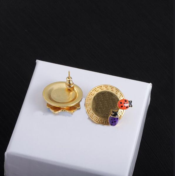 2023 fashion stereoscopic butterfly ladybug women's bracelet necklace ring brooch stud earring hairpin sets brass designer jewelry wedd, Golden;silver
2023 fashion stereoscopic butterfly ladybug women's bracelet necklace ring brooch stud earring hairpin sets brass designer jewelry wedd, Golden;silver