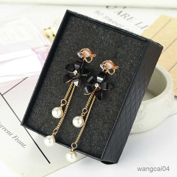charm new korean petal acrylic zircon pearl tassel clip on earrings transparent no hole clip earrings wholesale women's earrings r23071, Golden
charm new korean petal acrylic zircon pearl tassel clip on earrings transparent no hole clip earrings wholesale women's earrings r23071, Golden