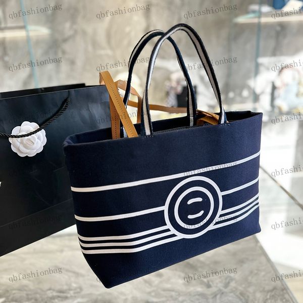 designer womens beach bag oversized shopping bag travel bag classic striped print handle tote belt shoulder strap underarm canvas bag cute p
designer womens beach bag oversized shopping bag travel bag classic striped print handle tote belt shoulder strap underarm canvas bag cute p