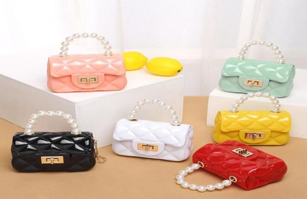 2021 kids new pearl pvc portable mini candy color small jelly bag fashion casual small change bag6109196, Black
2021 kids new pearl pvc portable mini candy color small jelly bag fashion casual small change bag6109196, Black