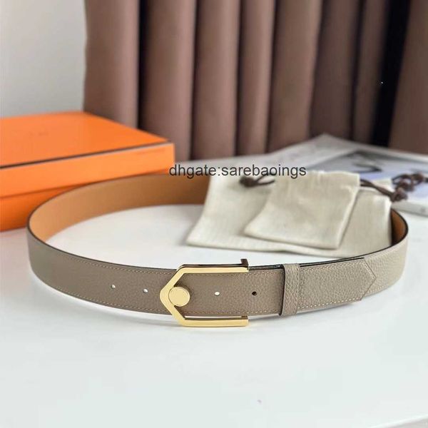 luxury design belt brand belt men belt for woman designer fashion genuine leather belts women's classic gold and silver h buckle belt m
luxury design belt brand belt men belt for woman designer fashion genuine leather belts women's classic gold and silver h buckle belt m