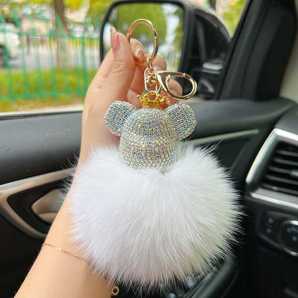 key rings creative luxury rhinestone cute bear key chain real fur car key chain bag charm pendant fashion gift charm key chain l230719, Slivery;golden
key rings creative luxury rhinestone cute bear key chain real fur car key chain bag charm pendant fashion gift charm key chain l230719, Slivery;golden