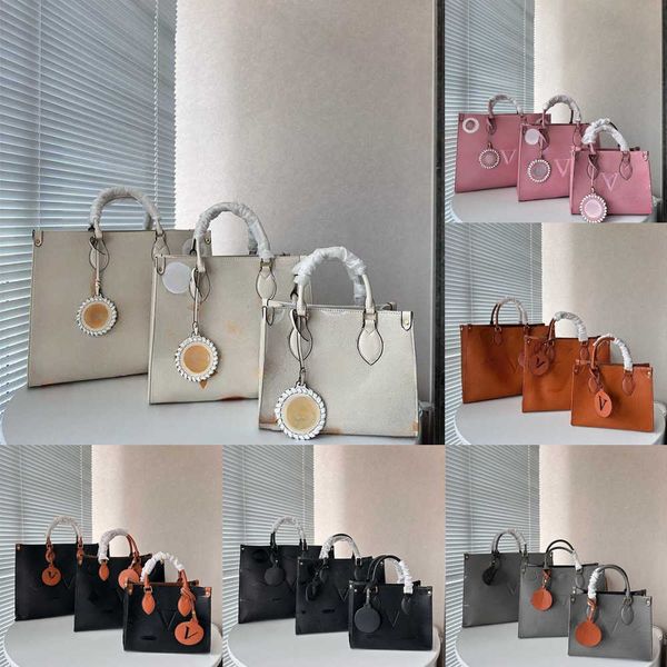 5a lvvs luggage bags designer tote bag handbags mummy tote 23 woman texture leather 41 33 25cm 3 size messenger crossbody bags portable larg
5a lvvs luggage bags designer tote bag handbags mummy tote 23 woman texture leather 41 33 25cm 3 size messenger crossbody bags portable larg