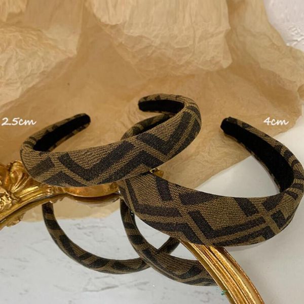 vintage brand designer letter printing headbands for women wide-brimmed thicken spring hairbands headwrap cloth fabric headwear street fashi, Silver
vintage brand designer letter printing headbands for women wide-brimmed thicken spring hairbands headwrap cloth fabric headwear street fashi, Silver