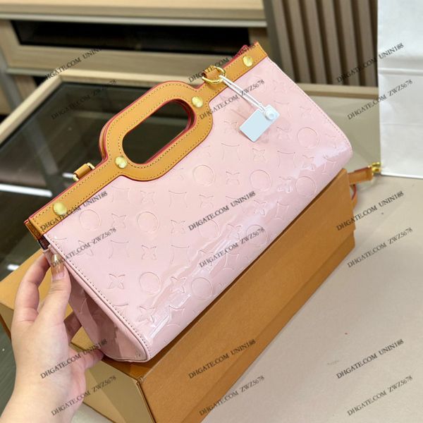 23ss women luxurys designer totes bags onthego upscale leather handbag shouder crossbody ladies handbags flowers embroidery purse pouch 33cm
23ss women luxurys designer totes bags onthego upscale leather handbag shouder crossbody ladies handbags flowers embroidery purse pouch 33cm
