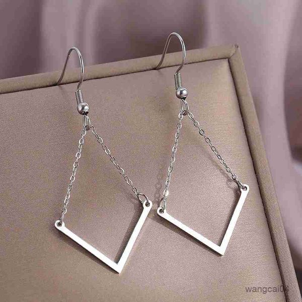 charm stainless steel earrings minimalist v-shaped pendant temperament fashion drop earrings for women jewelry teen party gifts r230719, Golden
charm stainless steel earrings minimalist v-shaped pendant temperament fashion drop earrings for women jewelry teen party gifts r230719, Golden