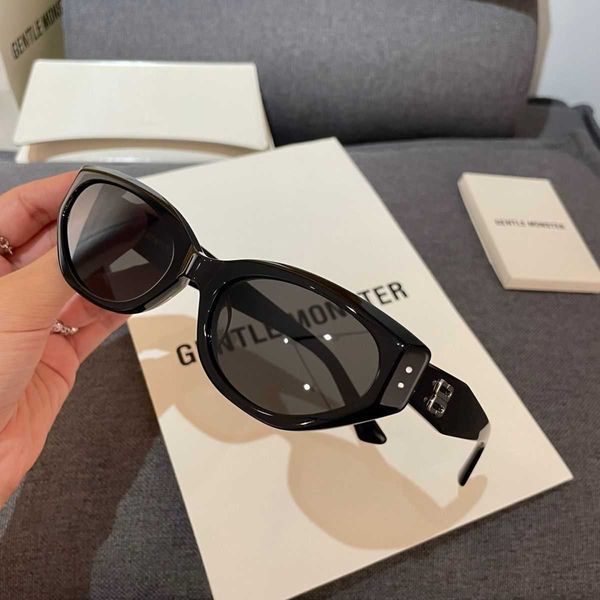 23 new gm sunglasses ro coco spicy girl tiancai premium cat's eye sunglasses is, White;black
23 new gm sunglasses ro coco spicy girl tiancai premium cat's eye sunglasses is, White;black