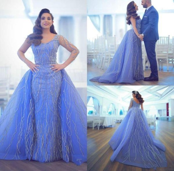 2020 arabic evening dresses with detachable train v neck lace appliques beading long sleeve sheath prom dress party plus size wome3086751, Black;red
2020 arabic evening dresses with detachable train v neck lace appliques beading long sleeve sheath prom dress party plus size wome3086751, Black;red