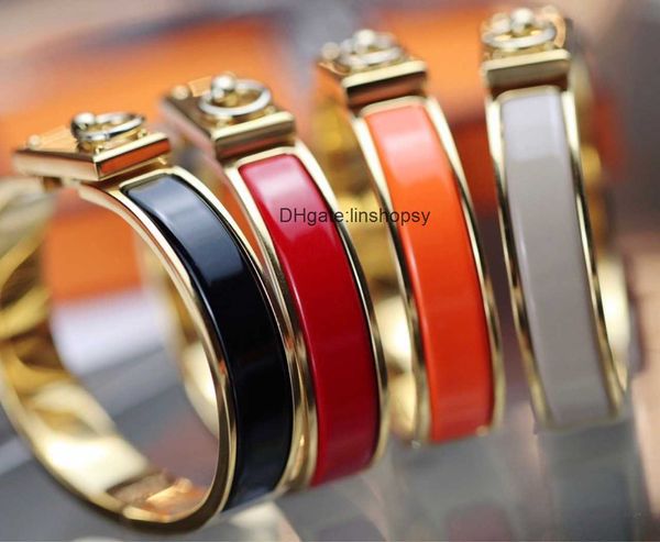 aher mas designer luxury brand enamel bracelet wholesale bracelet multicolor enamel six generation lock chain bracelet delivered for packagi, Black
aher mas designer luxury brand enamel bracelet wholesale bracelet multicolor enamel six generation lock chain bracelet delivered for packagi, Black