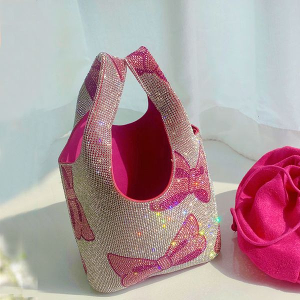 evening bags sweet pink bow women's bag water diamond shiny handbag shoulder bag korean handbag diamond bead designer bucket 230718
evening bags sweet pink bow women's bag water diamond shiny handbag shoulder bag korean handbag diamond bead designer bucket 230718
