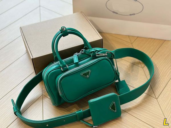 classic designer nylon bag women luxurys crossbody shoulder bags 2000 2005 3pcs chest black canvas zippe belts chains wallets underarm cleo
classic designer nylon bag women luxurys crossbody shoulder bags 2000 2005 3pcs chest black canvas zippe belts chains wallets underarm cleo