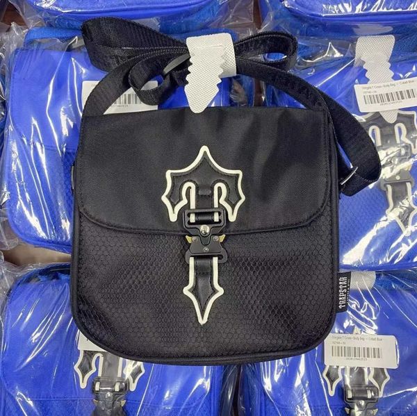 trapstar europe and the united states selling simple tooling style solid color men women with a single shoulder canvas crossbody bag sports
trapstar europe and the united states selling simple tooling style solid color men women with a single shoulder canvas crossbody bag sports