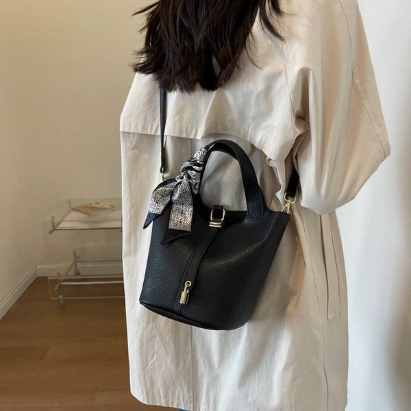 luxury picotin lock bag versatile fashion handheld for women 2023 new leisure simple bucket summer commuting high grade crossbody 1mgf
luxury picotin lock bag versatile fashion handheld for women 2023 new leisure simple bucket summer commuting high grade crossbody 1mgf