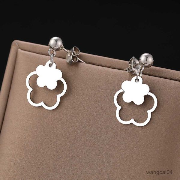 charm stainless steel earrings simple cartoon flower exquisite versatile fashion pendant earrings for women jewelry wedding girl party r2307, Golden
charm stainless steel earrings simple cartoon flower exquisite versatile fashion pendant earrings for women jewelry wedding girl party r2307, Golden