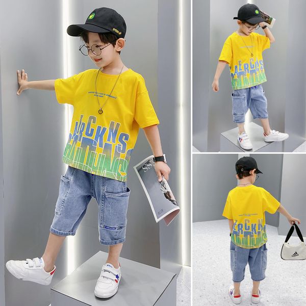 clothing sets 2023 children's suit baby boys clothes 2piece set korean version yellow letter tshirtdenim shorts casual 230718, White
clothing sets 2023 children's suit baby boys clothes 2piece set korean version yellow letter tshirtdenim shorts casual 230718, White