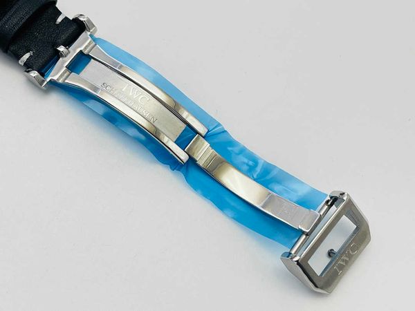 luxury iwc pilot watch 3w5g mechanical automatic wristwatch black dial date uhr leather strap with box montre luxe, Slivery;golden
luxury iwc pilot watch 3w5g mechanical automatic wristwatch black dial date uhr leather strap with box montre luxe, Slivery;golden