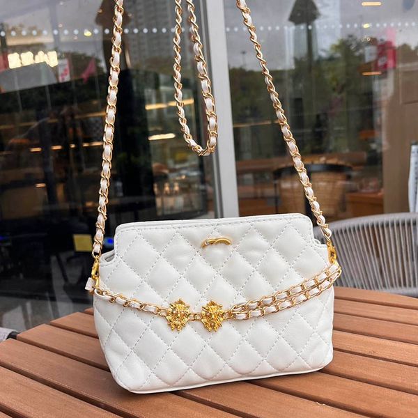 ladies mini cute tote bag lambskin leather quilted gold hardware lion rhinestone adornment crossbody designer purse luxury handbag coin purs
ladies mini cute tote bag lambskin leather quilted gold hardware lion rhinestone adornment crossbody designer purse luxury handbag coin purs