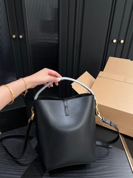 designer bag shiny leather bucket bag women fashion cross body shoulder bags tote 2-in-1 mini wallet purse with box
designer bag shiny leather bucket bag women fashion cross body shoulder bags tote 2-in-1 mini wallet purse with box