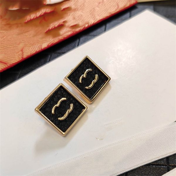 designer simple earrings ccity luxury stud women jewelry gold drop earring woman ohrringe with box 40, Golden;silver
designer simple earrings ccity luxury stud women jewelry gold drop earring woman ohrringe with box 40, Golden;silver