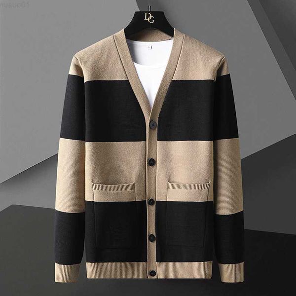 men's sweaters plus size black loose cardigan trendy khaki striped cardigan men korean fashion color contrast pocket knit cardigan swea, White;black
men's sweaters plus size black loose cardigan trendy khaki striped cardigan men korean fashion color contrast pocket knit cardigan swea, White;black