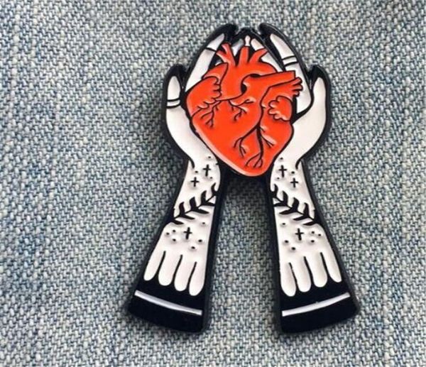 europeanamerican style fashionable creative heart in hand alloy enamel pin badge brooch7567494, Gray
europeanamerican style fashionable creative heart in hand alloy enamel pin badge brooch7567494, Gray