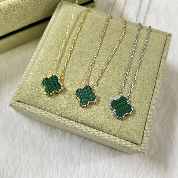 designer luxurys necklace four-leaf clover necklaces women chain couple jewelry leisure style personalized enamel engraved classic collarbon, Silver
designer luxurys necklace four-leaf clover necklaces women chain couple jewelry leisure style personalized enamel engraved classic collarbon, Silver
