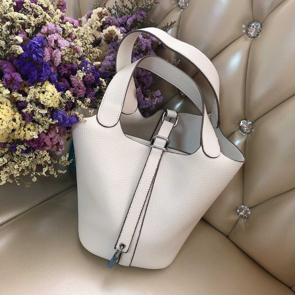 luxury picotin lock bag korean south basket bag women's 2023 new versatile handbag fashion carry children and mother color bucket tide
luxury picotin lock bag korean south basket bag women's 2023 new versatile handbag fashion carry children and mother color bucket tide