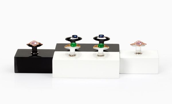 boutique couple ring display stand paint white black jewellery proposal rings holder prop for shop presentation counter showcase t2247516
boutique couple ring display stand paint white black jewellery proposal rings holder prop for shop presentation counter showcase t2247516