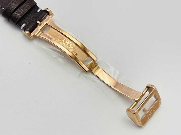 luxury iwc pilot watch 7yal mechanical automatic wristwatch black dial date uhr leather strap with box montre luxe, Slivery;golden
luxury iwc pilot watch 7yal mechanical automatic wristwatch black dial date uhr leather strap with box montre luxe, Slivery;golden
