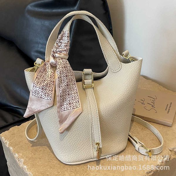 luxury picotin lock bag fashionable versatile handheld for women 2023 new casual simple bucket summer high grade crossbody q1g9
luxury picotin lock bag fashionable versatile handheld for women 2023 new casual simple bucket summer high grade crossbody q1g9