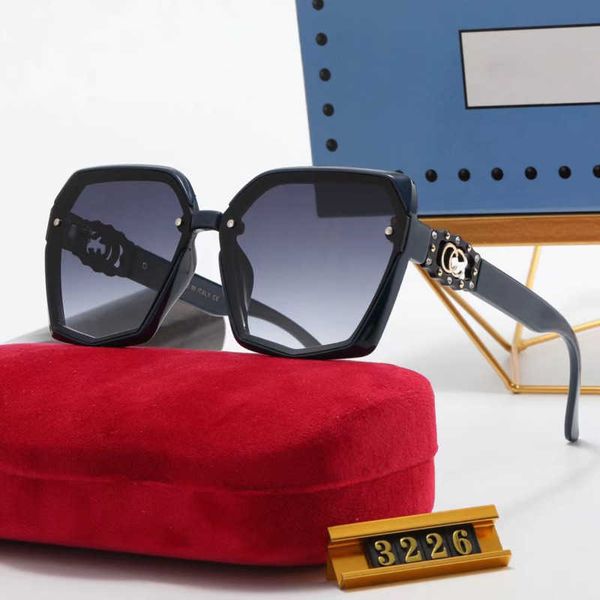 sunglasses luxury men's designer sunglasses women's trend outdoor timeless classic style glasses retro goggles sport driving in a, White;black
sunglasses luxury men's designer sunglasses women's trend outdoor timeless classic style glasses retro goggles sport driving in a, White;black