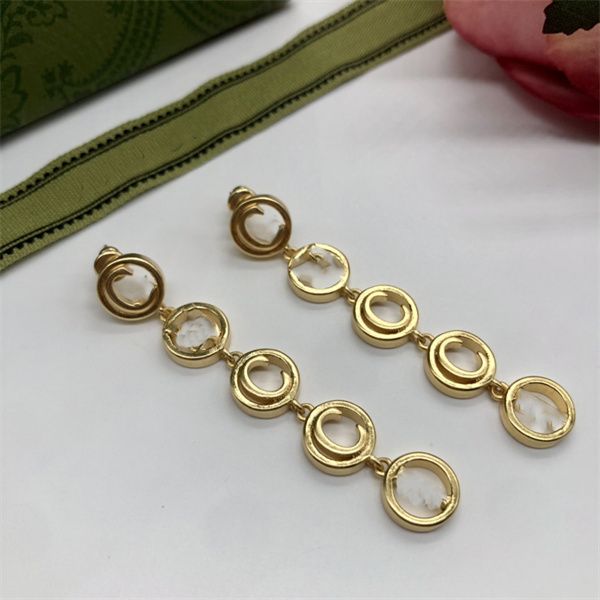 double letter g brand stud earrings colorful diamond ggity earring women big hoop high-quality jewelry designer 645534, Golden;silver
double letter g brand stud earrings colorful diamond ggity earring women big hoop high-quality jewelry designer 645534, Golden;silver