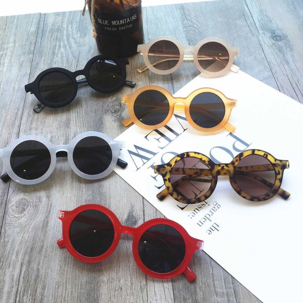 luxury fashion sunglasses outdoor designer summer women tom classical polarized ford b118 childrens sun protection baby glasses new launch t, White;black