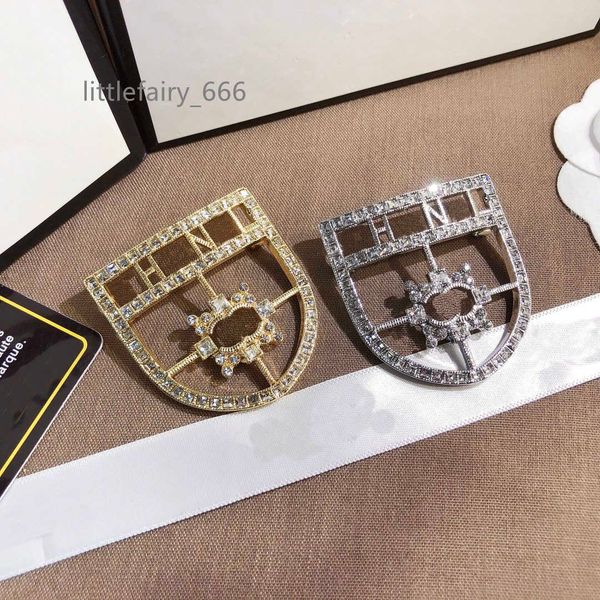 luxury women ch brooch luxury brand jewelry diamond pearl stamp pin brooch 18kgold plated vintage fashion lovers gift wedding party accessor, Gray
luxury women ch brooch luxury brand jewelry diamond pearl stamp pin brooch 18kgold plated vintage fashion lovers gift wedding party accessor, Gray