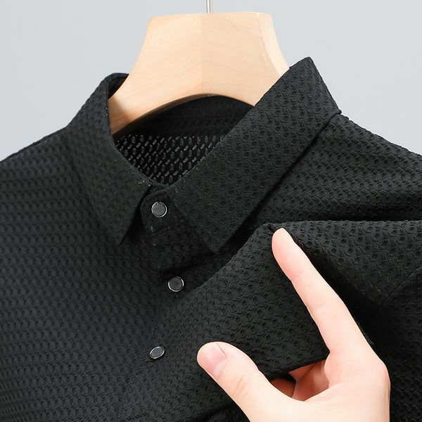 men's polos quality ice silk elasticity grid polo shirt 2023 summer luxury brand tshirt breathable men clothing designer shortsleeved, White;black
men's polos quality ice silk elasticity grid polo shirt 2023 summer luxury brand tshirt breathable men clothing designer shortsleeved, White;black