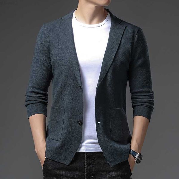 men's sweaters 2022 brand fashion pocket knitted cardigan sweater blazer sweater luxury solid color cardigan jacket men designer coat, White;black
men's sweaters 2022 brand fashion pocket knitted cardigan sweater blazer sweater luxury solid color cardigan jacket men designer coat, White;black