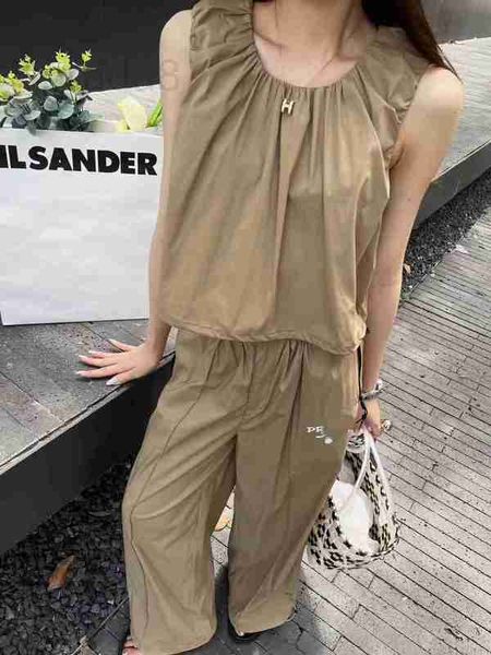 women's two piece pants designer 23 new summer set vest small round neck design with zipper back pant shape in place 1rbr, White
women's two piece pants designer 23 new summer set vest small round neck design with zipper back pant shape in place 1rbr, White