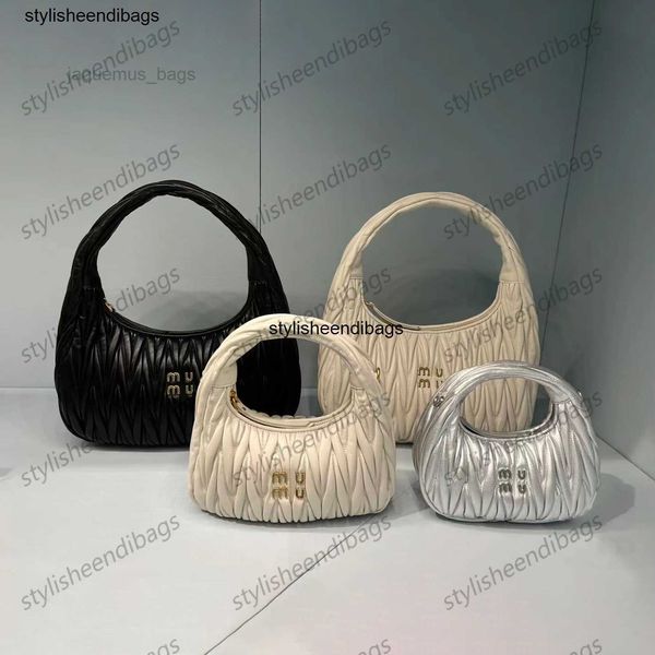 mens designer bag wander matelasse miu hobo underarm bags womens miui luxurys the tote bag handbag mini pochette crossbody with strap satche
mens designer bag wander matelasse miu hobo underarm bags womens miui luxurys the tote bag handbag mini pochette crossbody with strap satche
