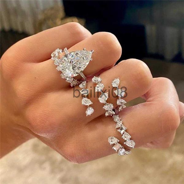 band rings lxoen new fashion 3 layers irregular aaa cubic zirconia couple wedding open adjust rings for women party silver color jewelry j23
band rings lxoen new fashion 3 layers irregular aaa cubic zirconia couple wedding open adjust rings for women party silver color jewelry j23