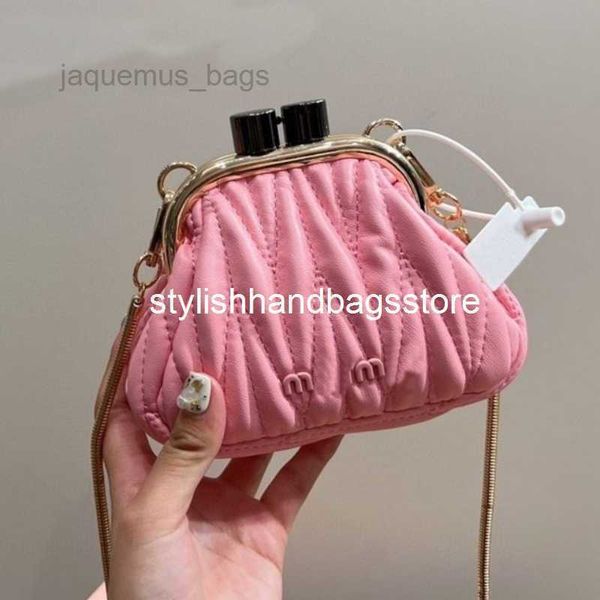 shoulder bags luxury clip bag miu designer shoulder bags women fashion chain crossbody purse 15cm mini dumpling handbag messenger stylishhan
shoulder bags luxury clip bag miu designer shoulder bags women fashion chain crossbody purse 15cm mini dumpling handbag messenger stylishhan