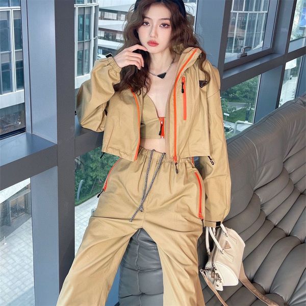 womens designer windbreaker hooded jackets triangle logo fashion long sleeve jacket, Black;brown
womens designer windbreaker hooded jackets triangle logo fashion long sleeve jacket, Black;brown