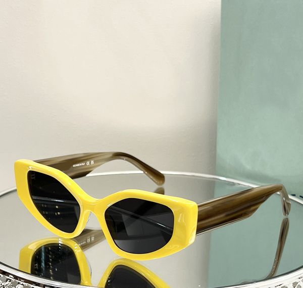 shield sunglasses 063 yellow frame dark grey lens women men summer sunnies gafas de sol sonnenbrille uv400 eye wear with box, White;black
shield sunglasses 063 yellow frame dark grey lens women men summer sunnies gafas de sol sonnenbrille uv400 eye wear with box, White;black