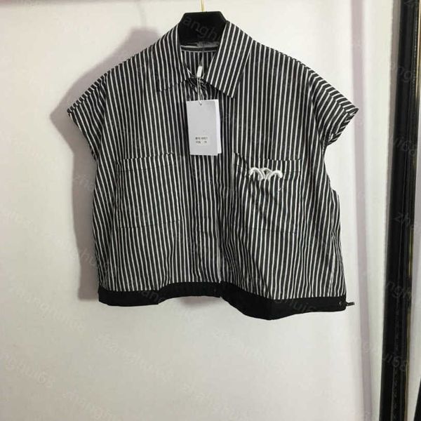 23ss women shirt womens designer clothing high neck blouse hem drawstring design sleeveless striped shirt women clothes a1, White
23ss women shirt womens designer clothing high neck blouse hem drawstring design sleeveless striped shirt women clothes a1, White