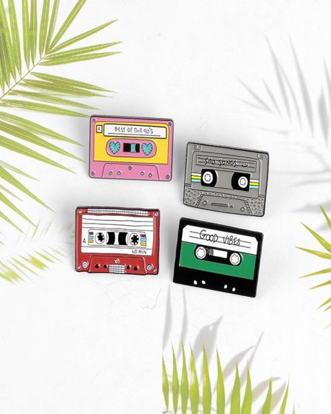 tape record of the 90s purple cassette metal enamel brooch personality creative badge pin new trendy jewelry gift8617104, Gray
tape record of the 90s purple cassette metal enamel brooch personality creative badge pin new trendy jewelry gift8617104, Gray