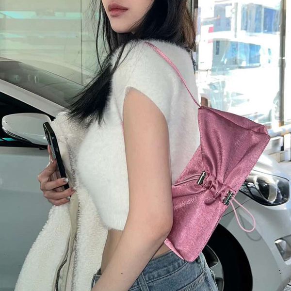 evening bags fashion laser shiny satin bottom bag luxury brand designer bag women's solid color bow handbag casual y2k shoulder bag 230
evening bags fashion laser shiny satin bottom bag luxury brand designer bag women's solid color bow handbag casual y2k shoulder bag 230