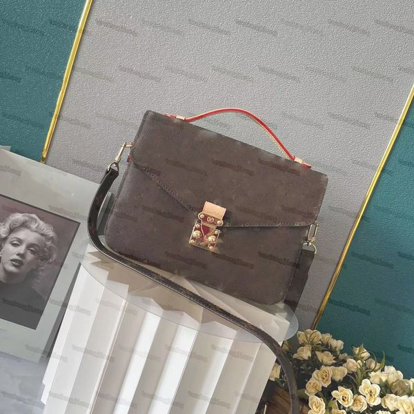 designer women handbag shoulder bag leather cover fashion classic luxury interior partition upgrade size 25-19-9cm
designer women handbag shoulder bag leather cover fashion classic luxury interior partition upgrade size 25-19-9cm