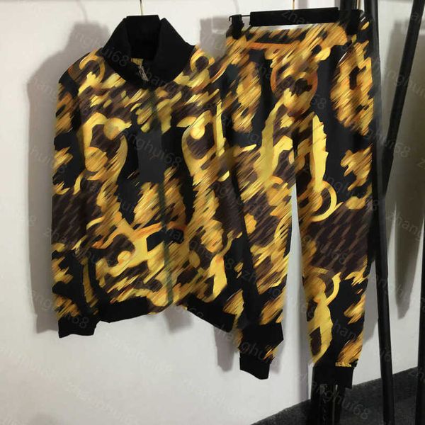 23ss casual suit women pants sets womens designer clothing vintage pattern f letter print zipper stand collar jacket elastic waist casual pa, White
23ss casual suit women pants sets womens designer clothing vintage pattern f letter print zipper stand collar jacket elastic waist casual pa, White
