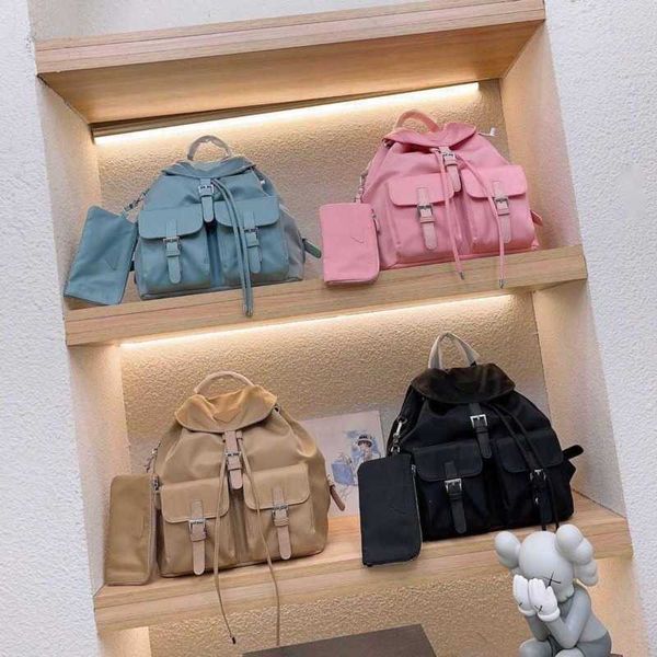 triangle designer backpack bag pd women men fashion drawstring designer backpacks shoulder bag leather casual back pack 230615
triangle designer backpack bag pd women men fashion drawstring designer backpacks shoulder bag leather casual back pack 230615