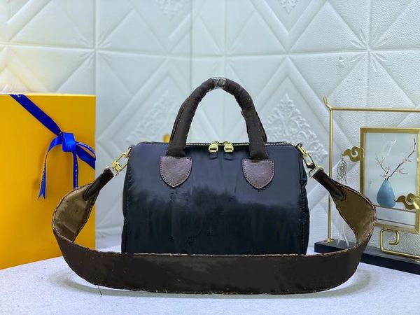 2023 fashion designers for men and women classic cool nylon release bright luster with embroidery pattern canvas decoration design soft warm
2023 fashion designers for men and women classic cool nylon release bright luster with embroidery pattern canvas decoration design soft warm